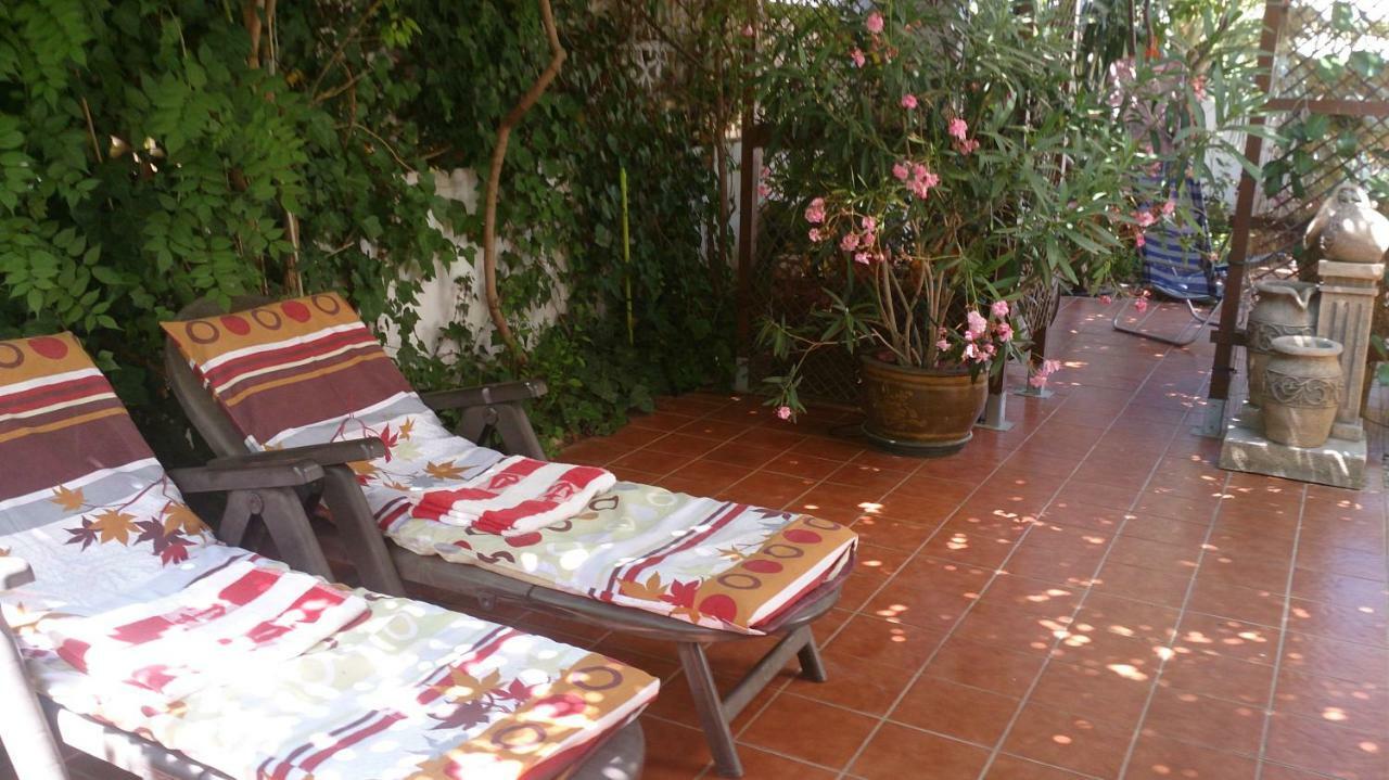 Madamme Curie Apartment Torrevieja Buitenkant foto