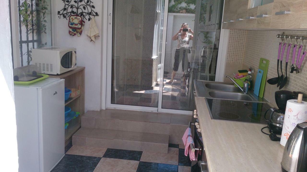 Madamme Curie Apartment Torrevieja Buitenkant foto